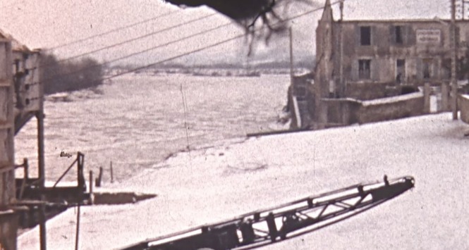1958-Quais enneigés & Loire charriant des blocs de glace devant l'actuelle Maison Julien Gracq